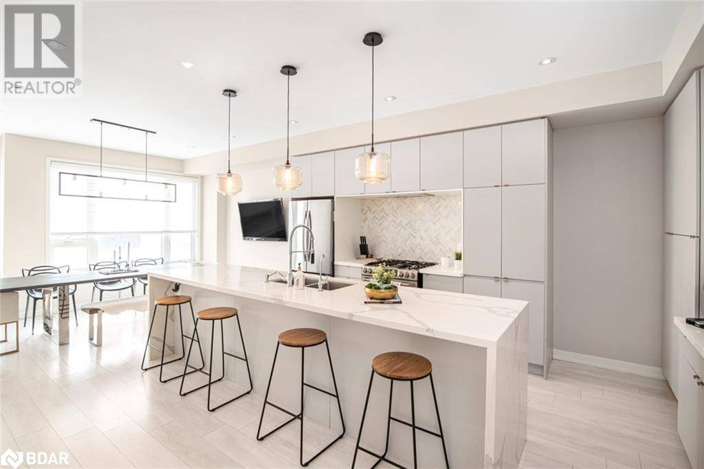 177 HUGUENOT Road, Oakville, ON L6H0L4