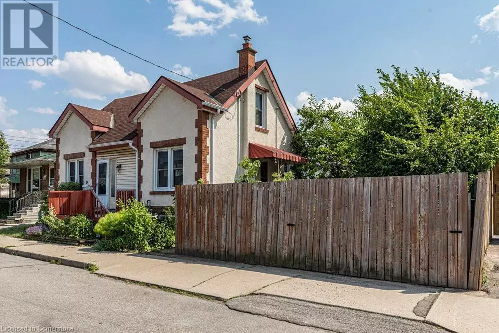 Hamilton, ON L8H2C9,14 ALLAN Avenue