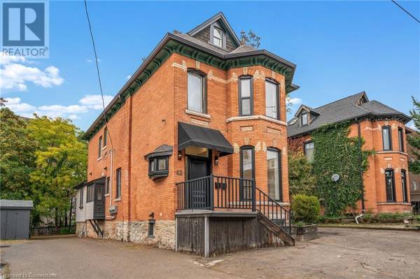 Hamilton, ON L8P3V3,42 RAY Street S