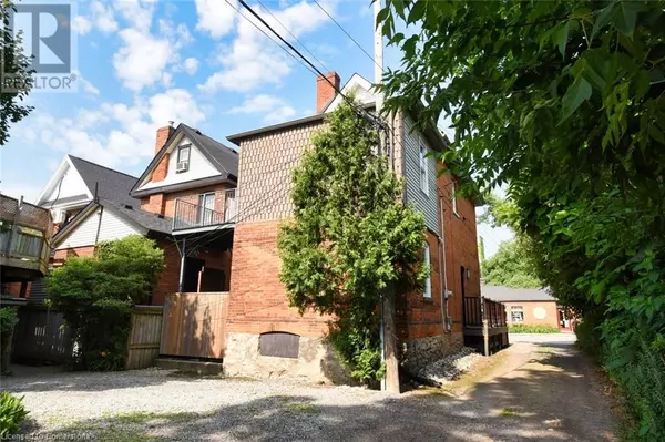 Dundas, ON L9H2R3,5 CROSS Street