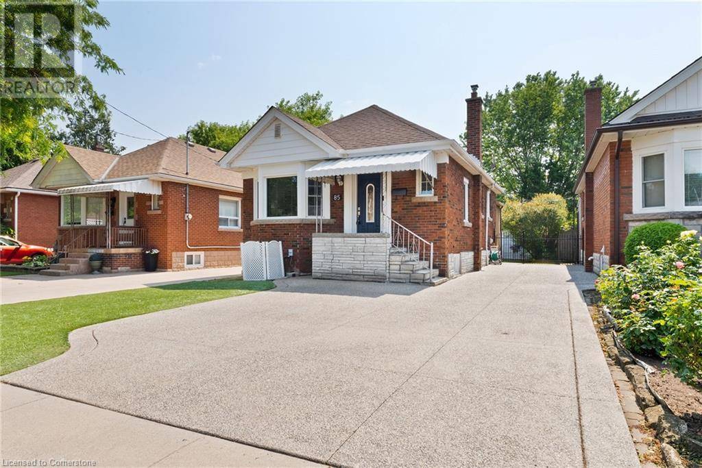 85 TRAGINA Avenue S, Hamilton, ON L8K2Z4