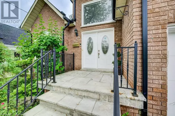 Burlington, ON L7T1V5,1056 PLAINS VIEW Avenue