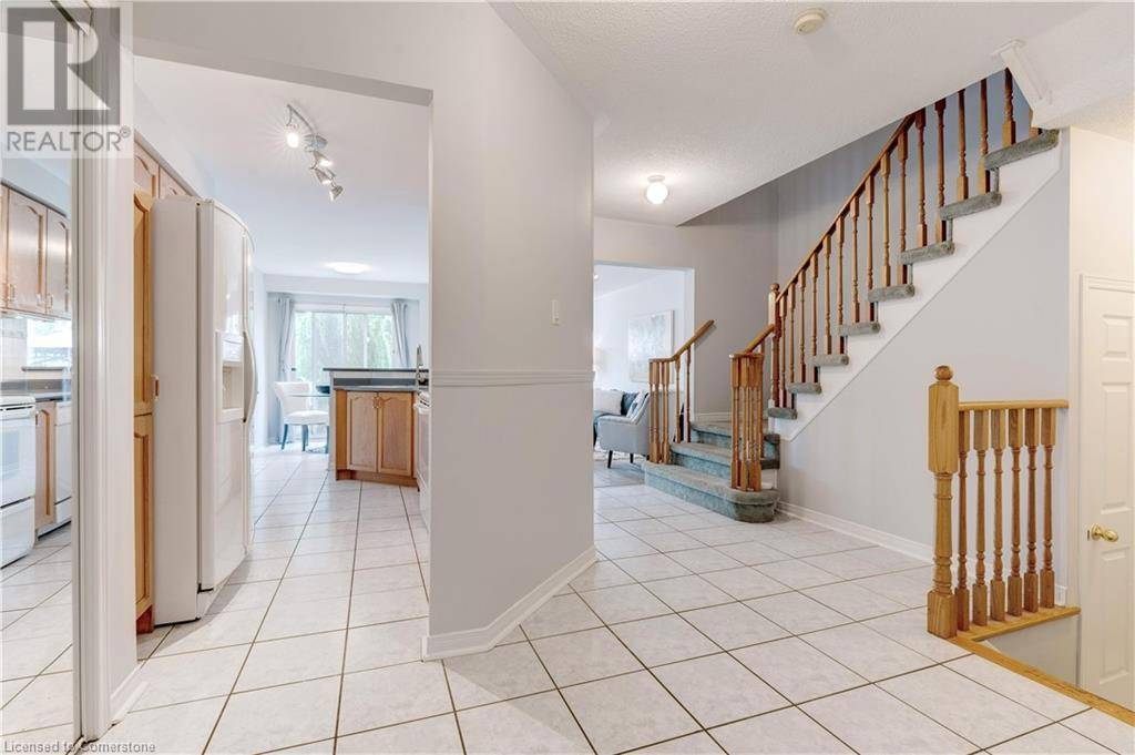 Burlington, ON L7L6R4,5205 THORNBURN Drive