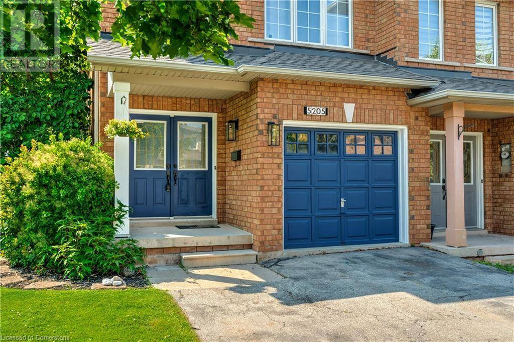 Burlington, ON L7L6R4,5205 THORNBURN Drive