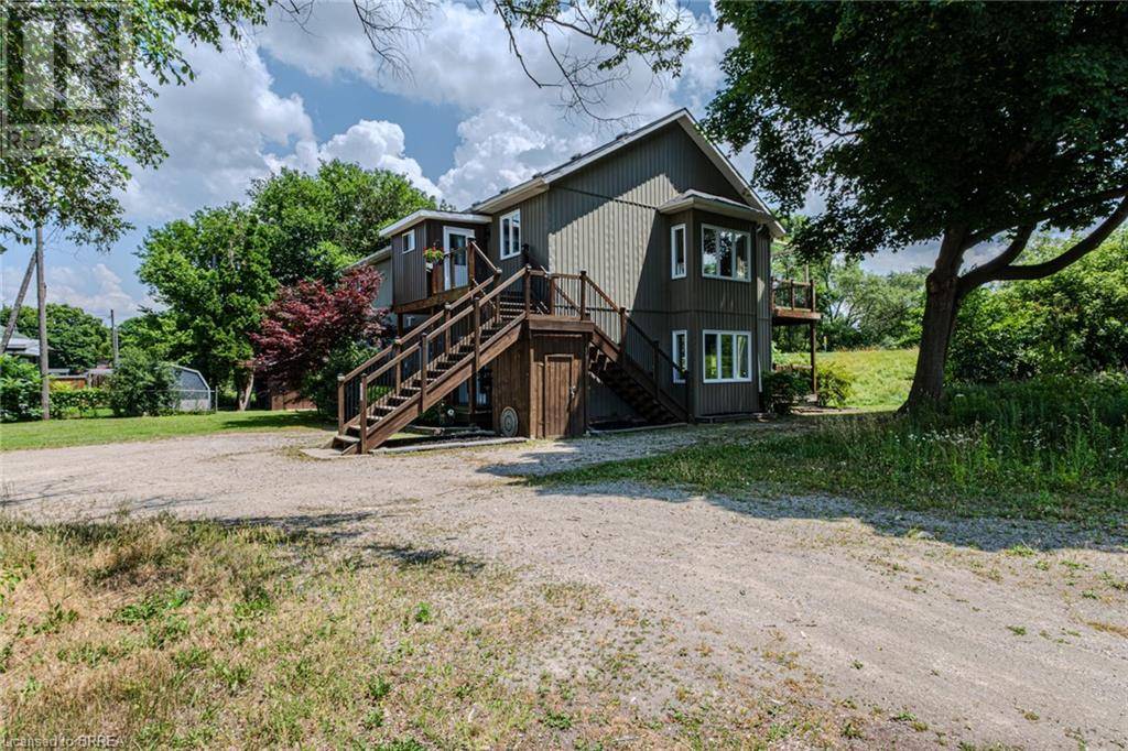 Brantford, ON N3T4X9,192 GRAND RIVER Avenue