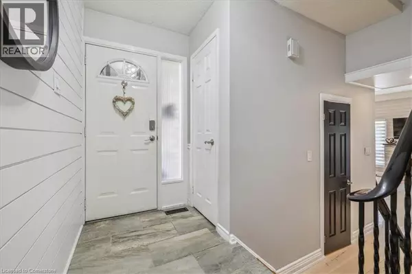 Burlington, ON L7P3M3,2301 CAVENDISH DR #150