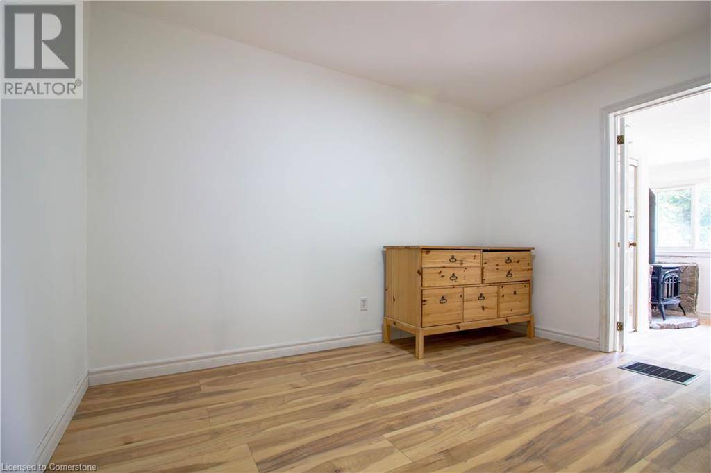 Hamilton, ON L8H1P1,30 EASTVALE Place