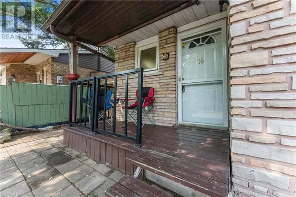 Stoney Creek, ON L8J1K2,16 SILVERVINE Drive