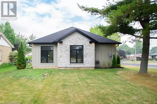 Port Dover, ON N0A1N7,68 HAMILTON PLANK Road