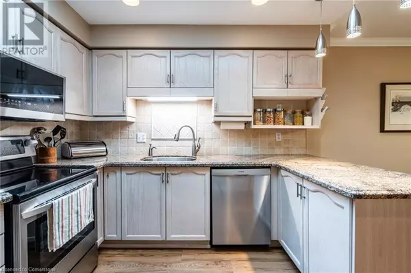 Ancaster, ON L9K1J7,810 GOLF LINKS RD #23