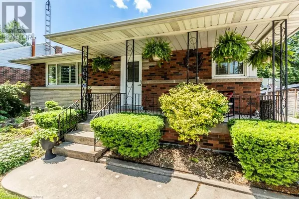 Hamilton, ON L9A3H8,86 DANA Drive