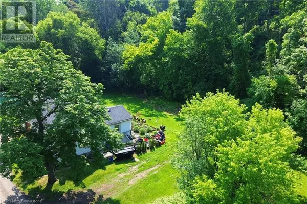 Ancaster, ON L9G3G5,628 MILL Street