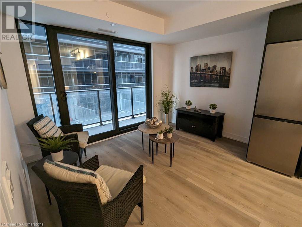 Hamilton, ON L8R3J2,1 JARVIS ST #518