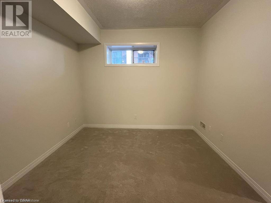 Cambridge, ON N1R1B6,25 ISHERWOOD AVE #89