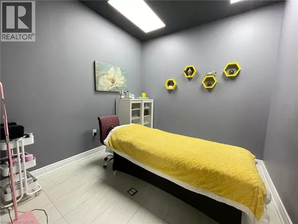 Waterloo, ON N2K4P1,370 EASTBRIDGE BLVD #6