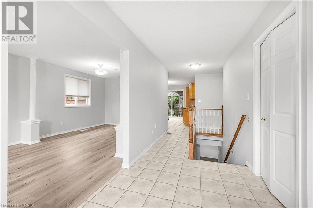 Brantford, ON N3V1E5,95 MYRTLEVILLE Drive