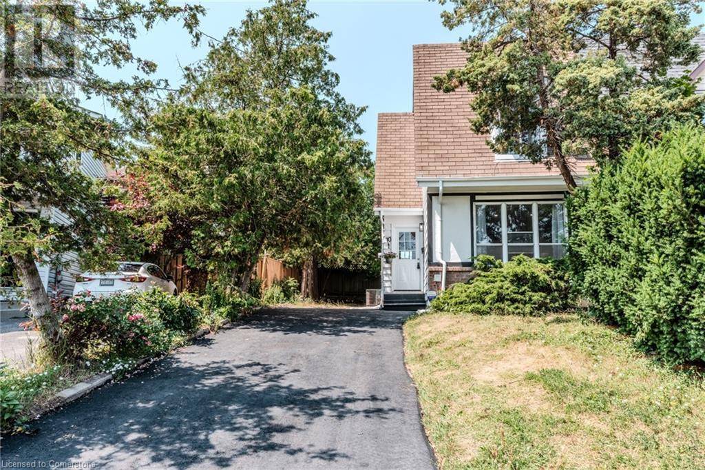 10 GRASSMERE Court, Oshawa, ON L1H3X4