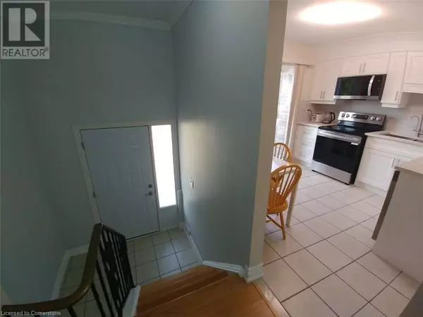 Stoney Creek, ON L8J1P6,1115 PARAMOUNT DR #58