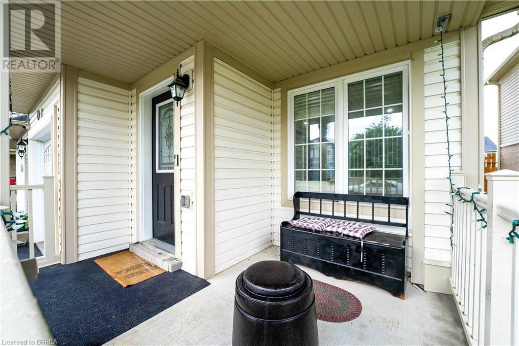 Brantford, ON N3T0H1,30 ENGLISH Lane