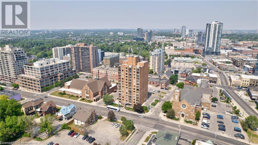 64 BENTON ST #902, Kitchener, ON N2G4L9