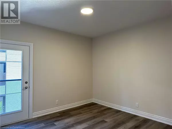 Stoney Creek, ON L8G1M1,259 KING ST East #2D