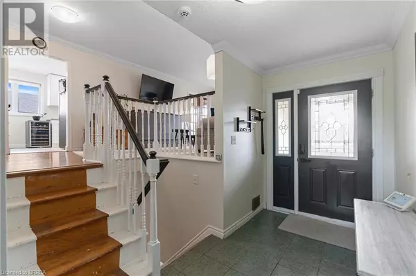 Jarvis, ON N0A1J0,27 CRADDOCK Boulevard