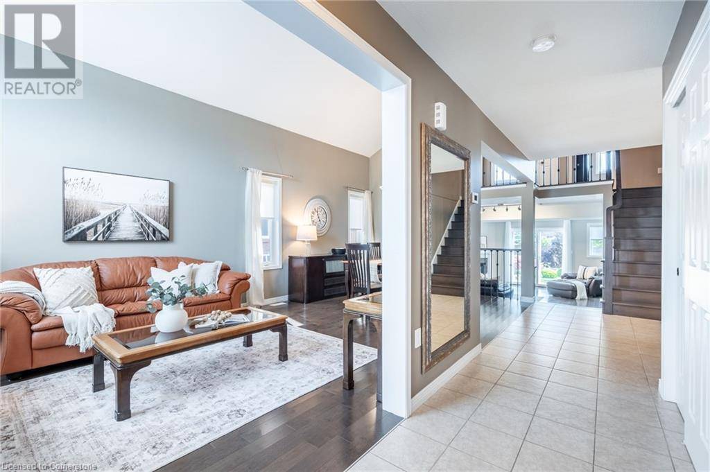 Hamilton, ON L0R1P0,94 PINEHILL Drive