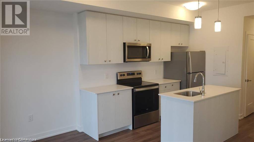 Kitchener, ON N2E0J3,10 PALACE ST #C3