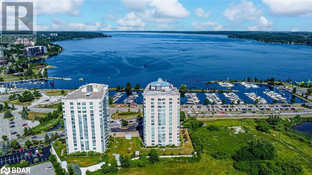 2 TORONTO ST #PH2/3, Barrie, ON L4N9R2