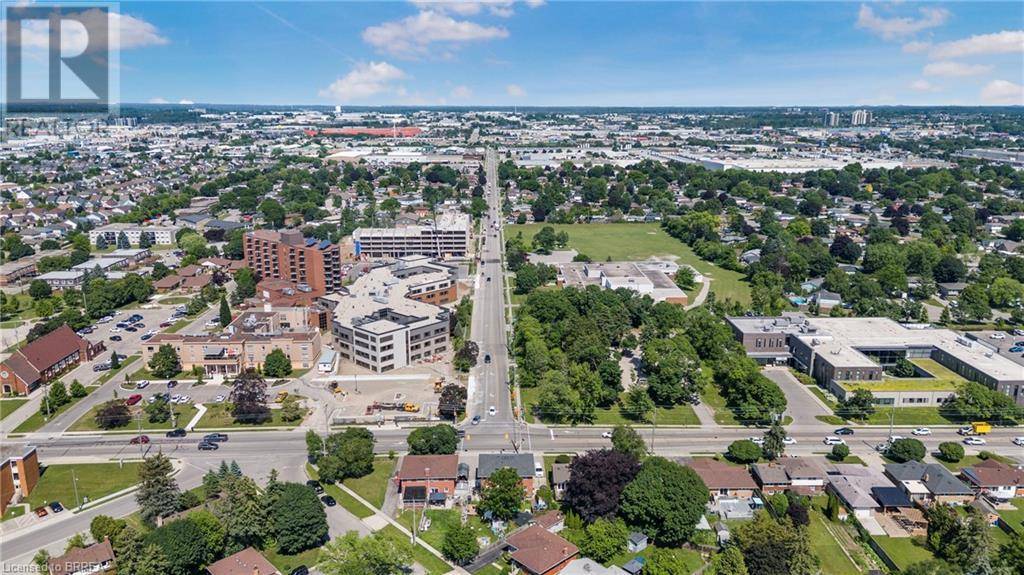 Cambridge, ON N3H4L6,944 CONCESSION Road