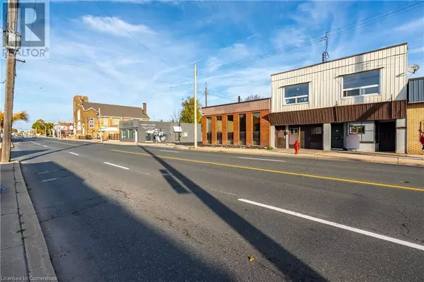Hamilton, ON L8K1A5,1221-1223 MAIN Street E