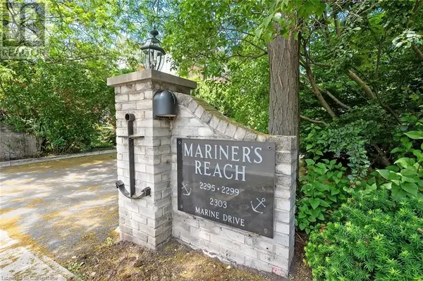 Oakville, ON L6L1C2,2299 MARINE DR #13
