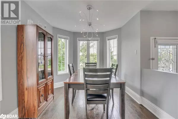 Barrie, ON L4N9K9,16 VICTORWAY Drive