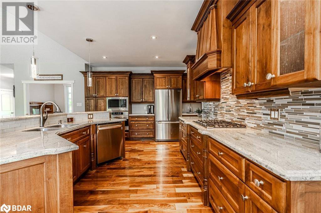 Oro-medonte, ON L0L1T0,33 SPRINGHOME Road