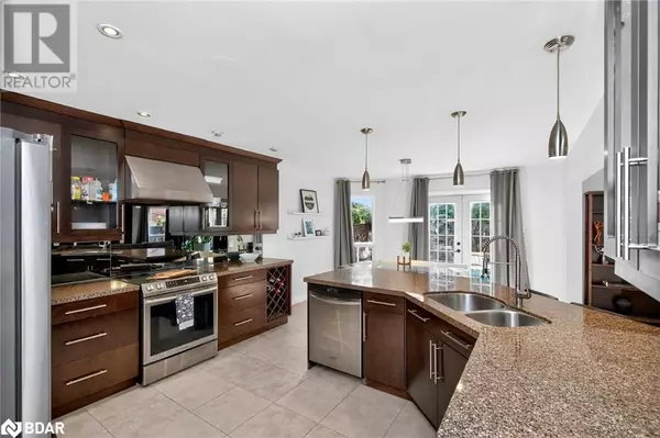 Brampton, ON L7A1G4,7 BANINGTON Crescent