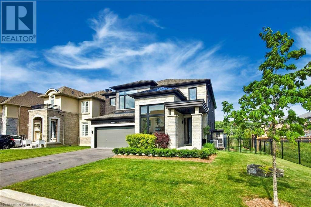 Ancaster, ON L9K0H5,31 ROBARTS Drive