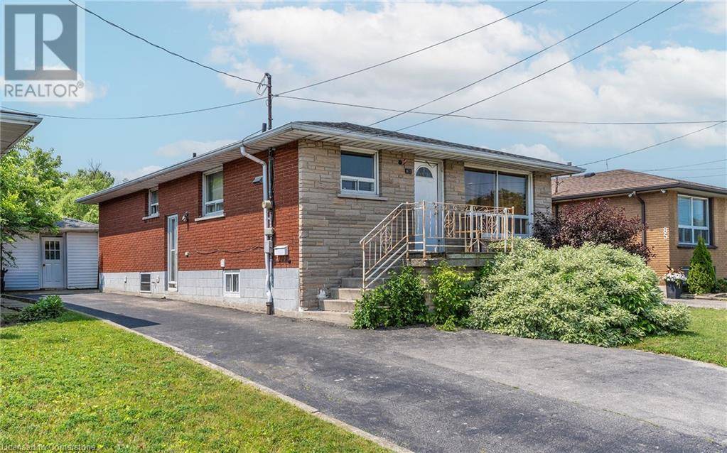 81 LIMERIDGE Road W, Hamilton, ON L9C2T9