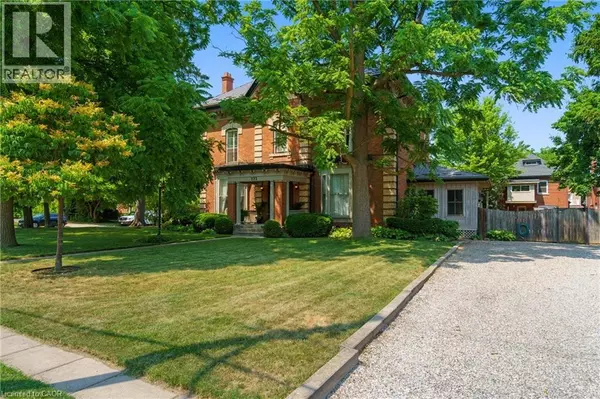 Hamilton, ON L8M2A3,275 CUMBERLAND Avenue