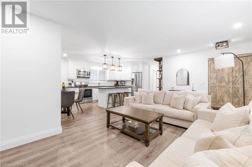 Brantford, ON N3T5L7,403 OAKHILL Drive