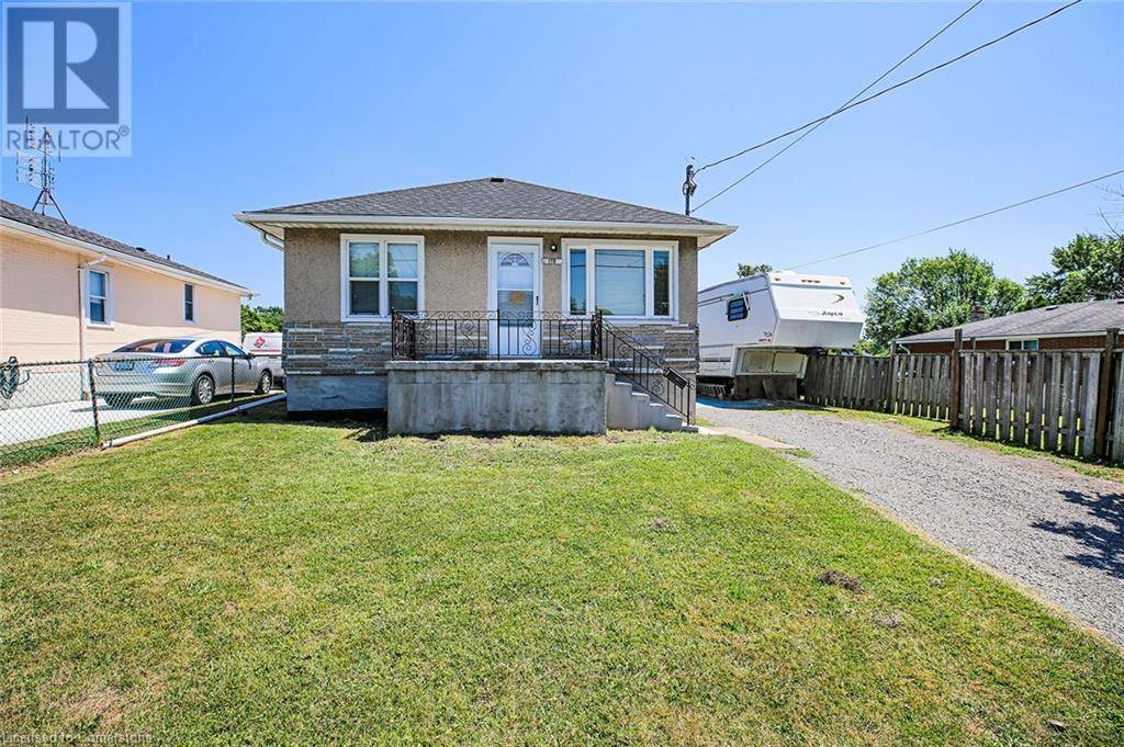 Thorold, ON L2V1C5,118 MORTON Street