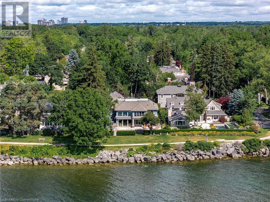 Oakville, ON L6J3Z4,6 CHARTWELL Road