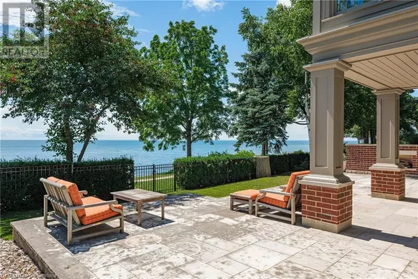 Oakville, ON L6J3Z4,6 CHARTWELL Road