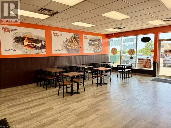 Pickering, ON L1V1G4,726 KINGSTON RD #4