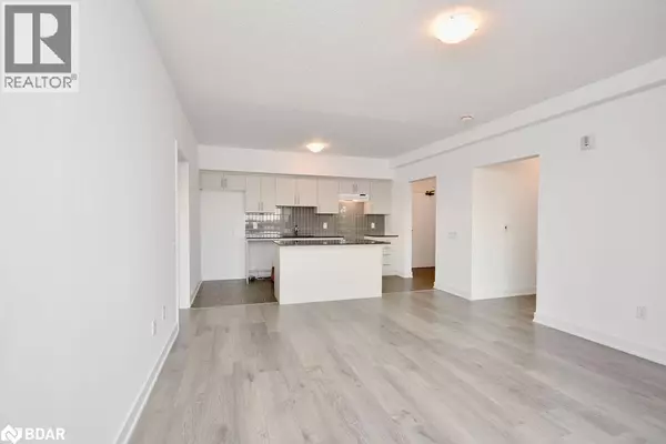 Barrie, ON L9J0M2,4 SPICE WAY WAY #515