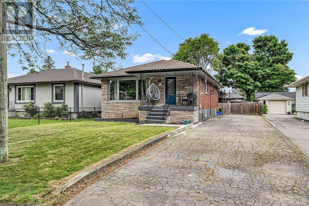 Hamilton, ON L9A3J7,70 DESCHENE Avenue