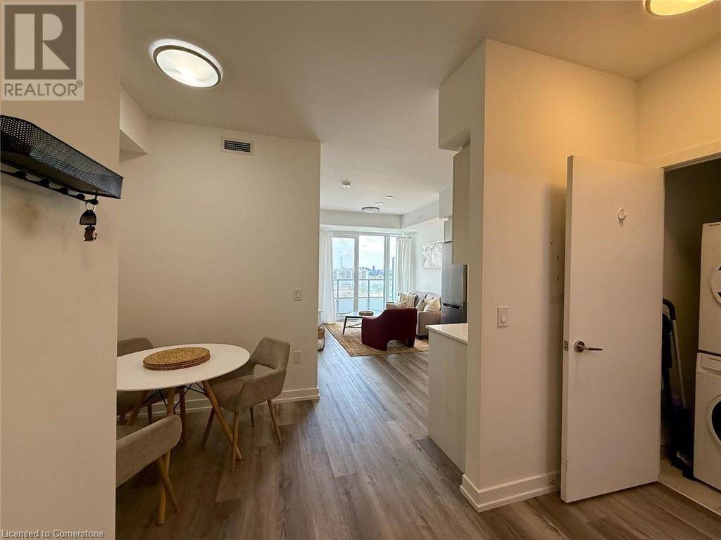 Kitchener, ON N2G0E3,5 WELLINGTON ST #1507