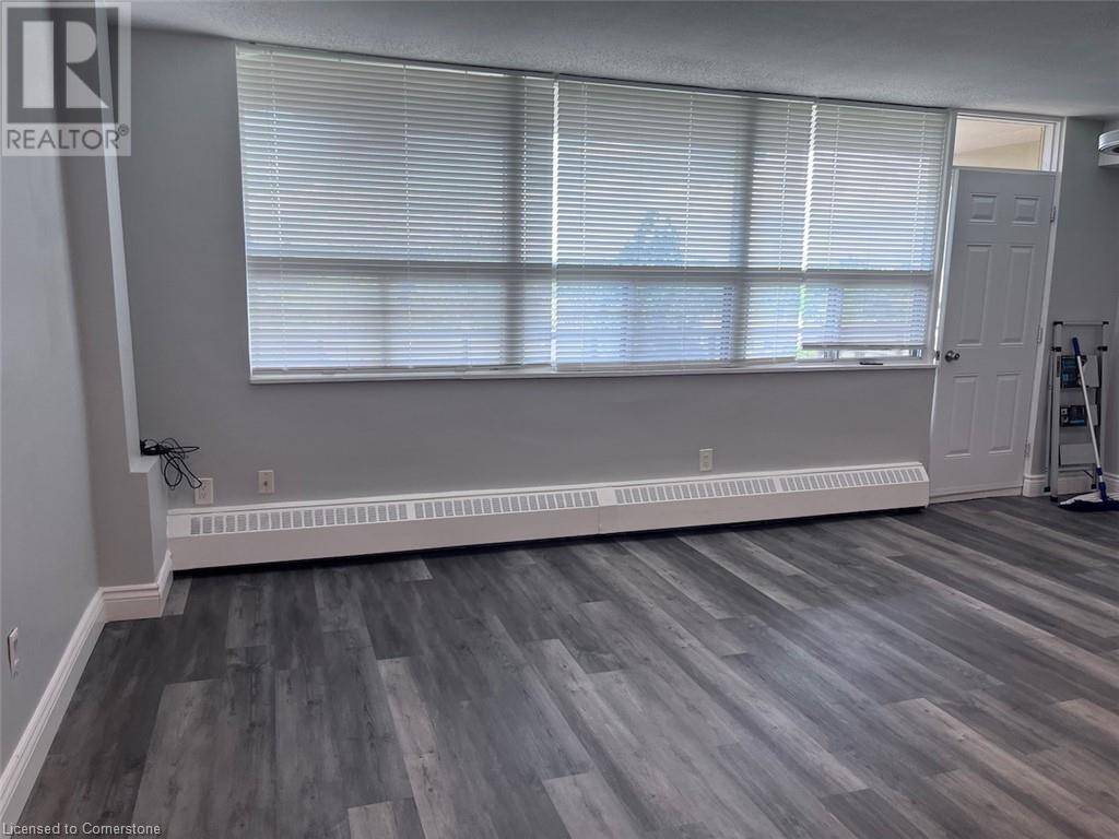Hamilton, ON L8K5J5,15 NICKLAUS DR #508