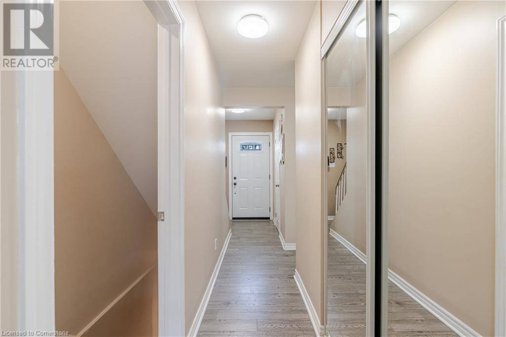 London, ON N6E2H7,1330 JALNA BLVD #126