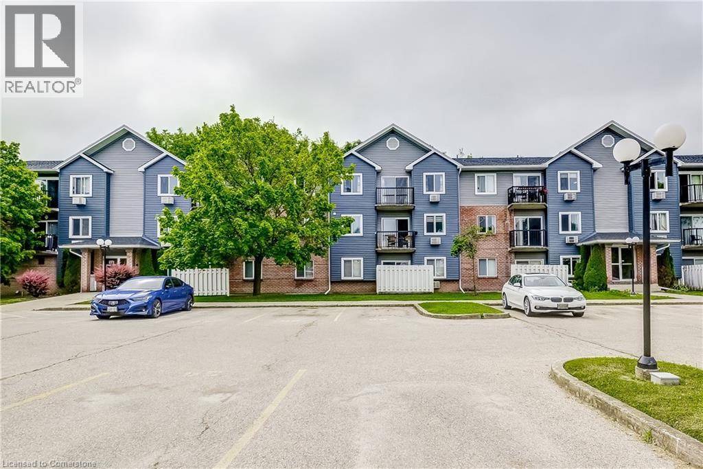 271 EIWO CT #306, Waterloo, ON N2K2M8