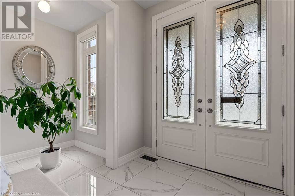 Waterdown, ON L8B0S7,129 FINGLAND Crescent